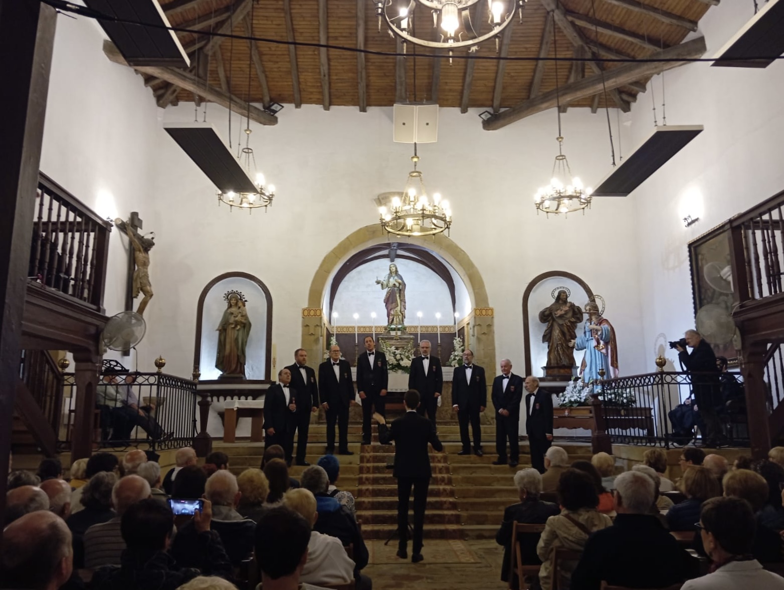 Coro Voces Graves de Pamplona Renteria Ochote 2024