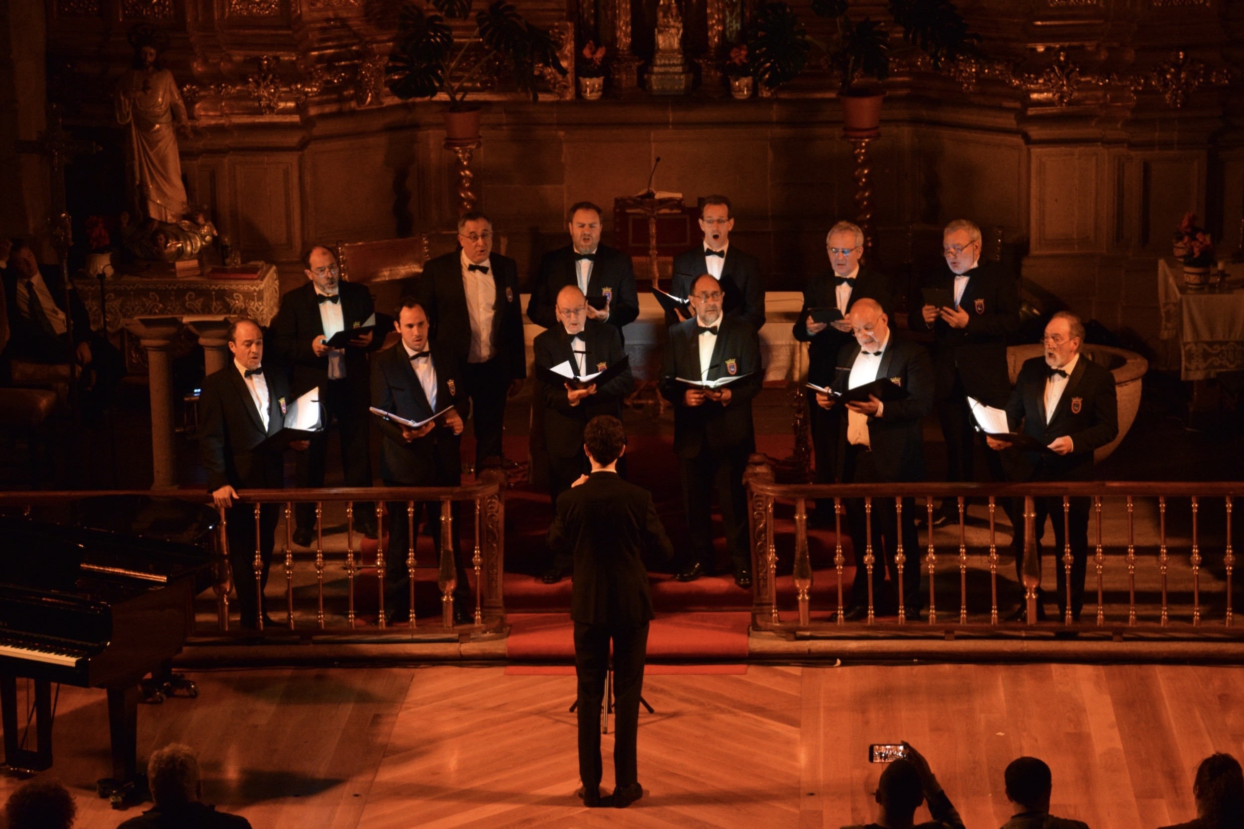 Coro Voces Graves de Pamplona Arroniz